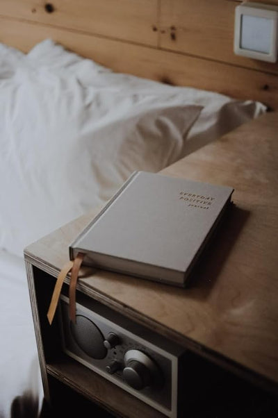 Everyday Positive Journal – Mindfulness & Gratitude Journal for Summer Self - Care | Daily Journal for Reflection, Growth & Joy | Minimalist Mental Wellness Journal for Women and Men - Forever Consciousness