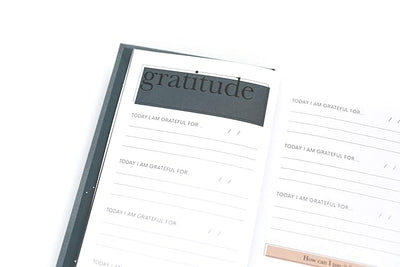 Gratitude Journal for Women: A Daily 5 Minute Guide for Mindfulness, Positivity, Affirmation and Self Care (Premium Keepsake Edition) Hardcover – Organizer, September 15, 2020 - Forever Consciousness
